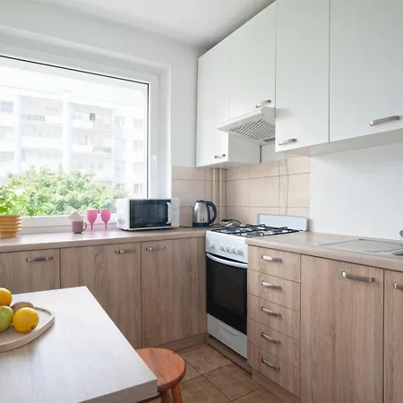 Hostel Perstay - *